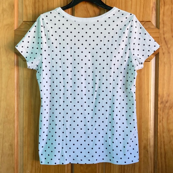 Lands’ End women’s size medium gently used polka dotted short sleeved top - Picture 2 of 4